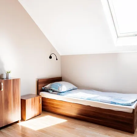 אכסניה I Kacper- Swietna Lokalizacja Blisko Plazy אוסטרובו