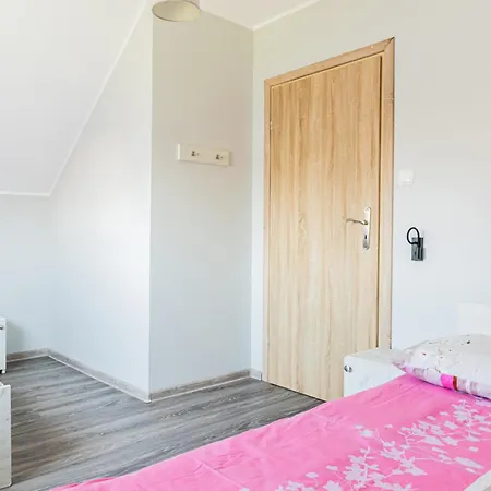 I Kacper- Swietna Lokalizacja Blisko Plazy אכסניה אוסטרובו